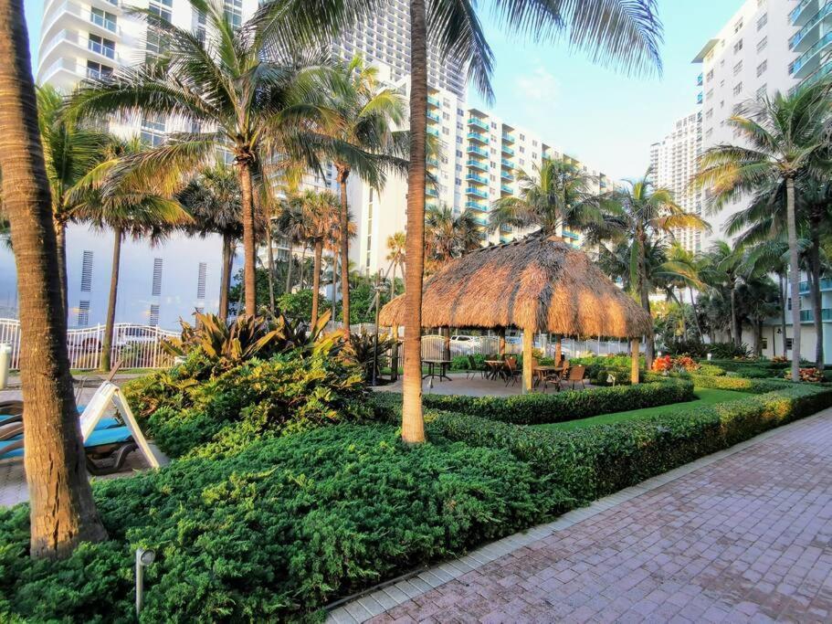 Luxury Stylish Oceanfront 2 Bedroom 2 Bathroom In Hollywood Fl Exteriér fotografie