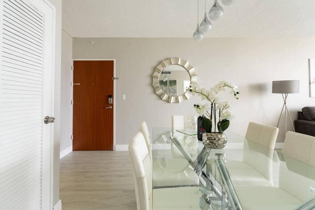 Luxury Stylish Oceanfront 2 Bedroom 2 Bathroom In Hollywood Fl Exteriér fotografie